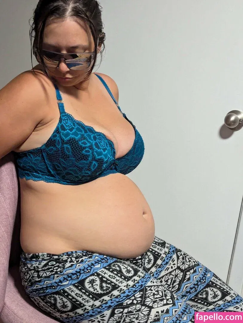 AGirlWhoLikesToEat / https: Onlyfans Photo Gallery 