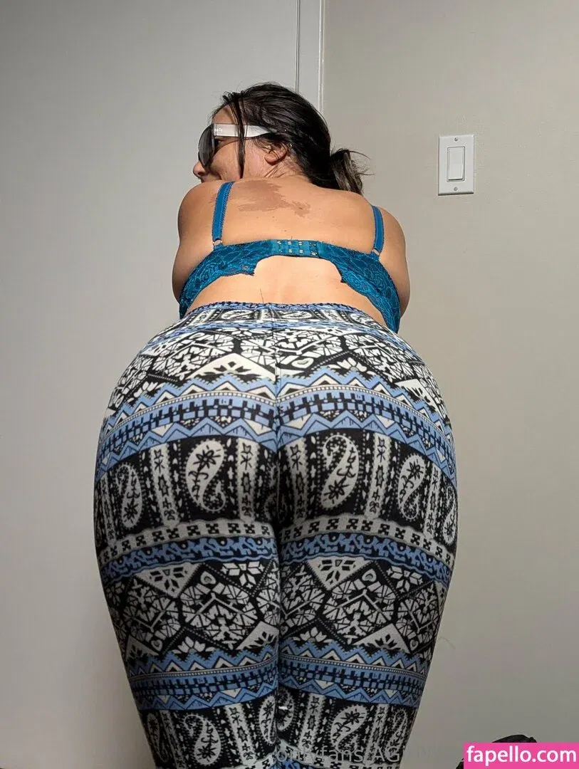 AGirlWhoLikesToEat / https: Onlyfans Photo Gallery 