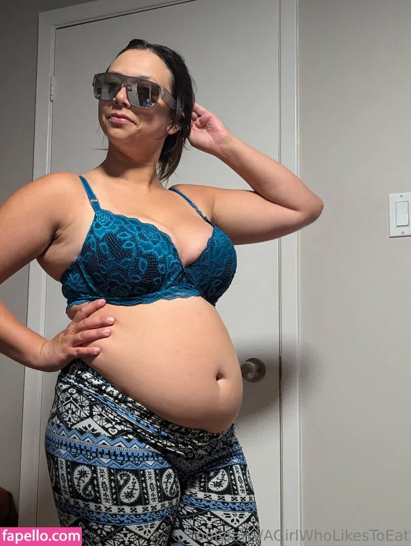 AGirlWhoLikesToEat / https: Onlyfans Photo Gallery 