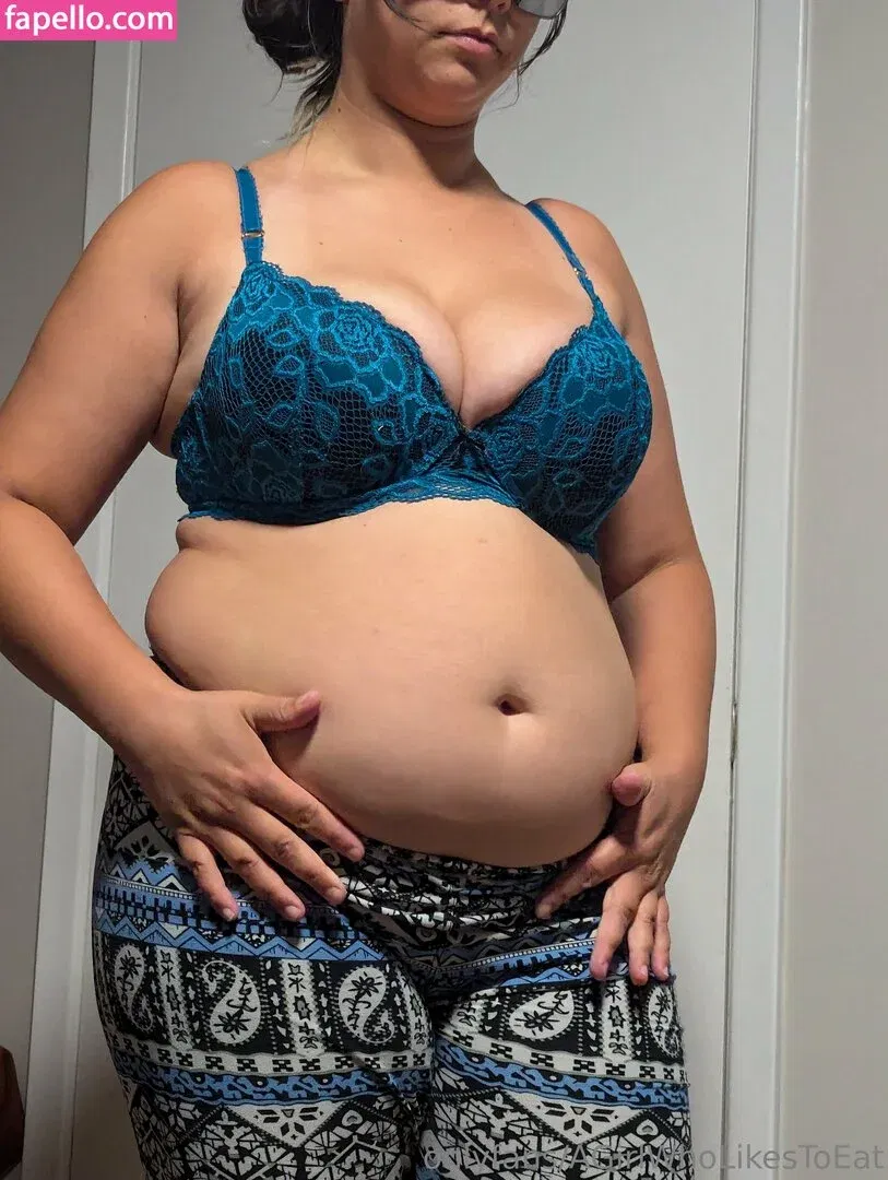 AGirlWhoLikesToEat / https: Onlyfans Photo Gallery 