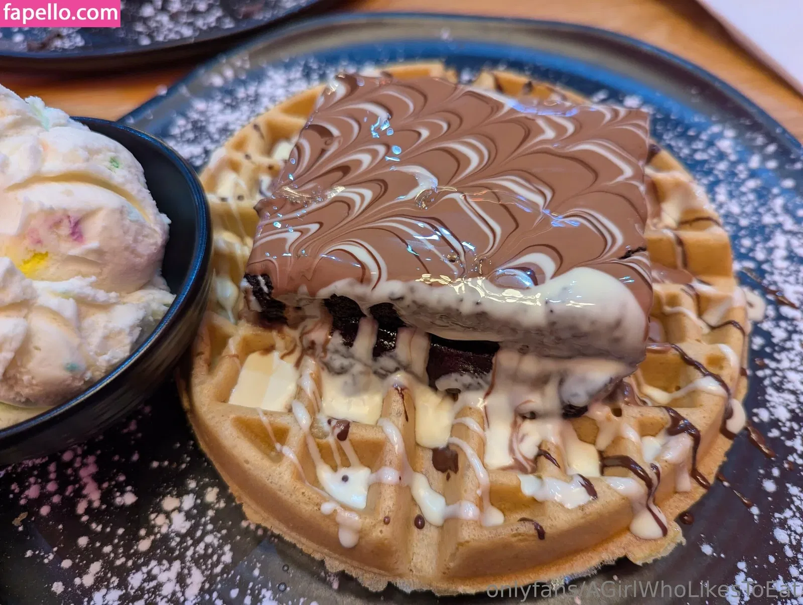 AGirlWhoLikesToEat / https: Onlyfans Photo Gallery 