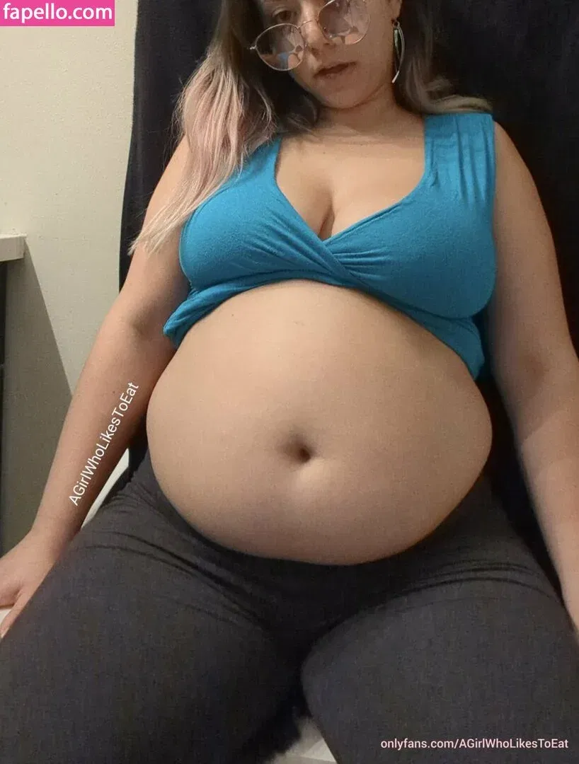 AGirlWhoLikesToEat / https: Onlyfans Photo Gallery 