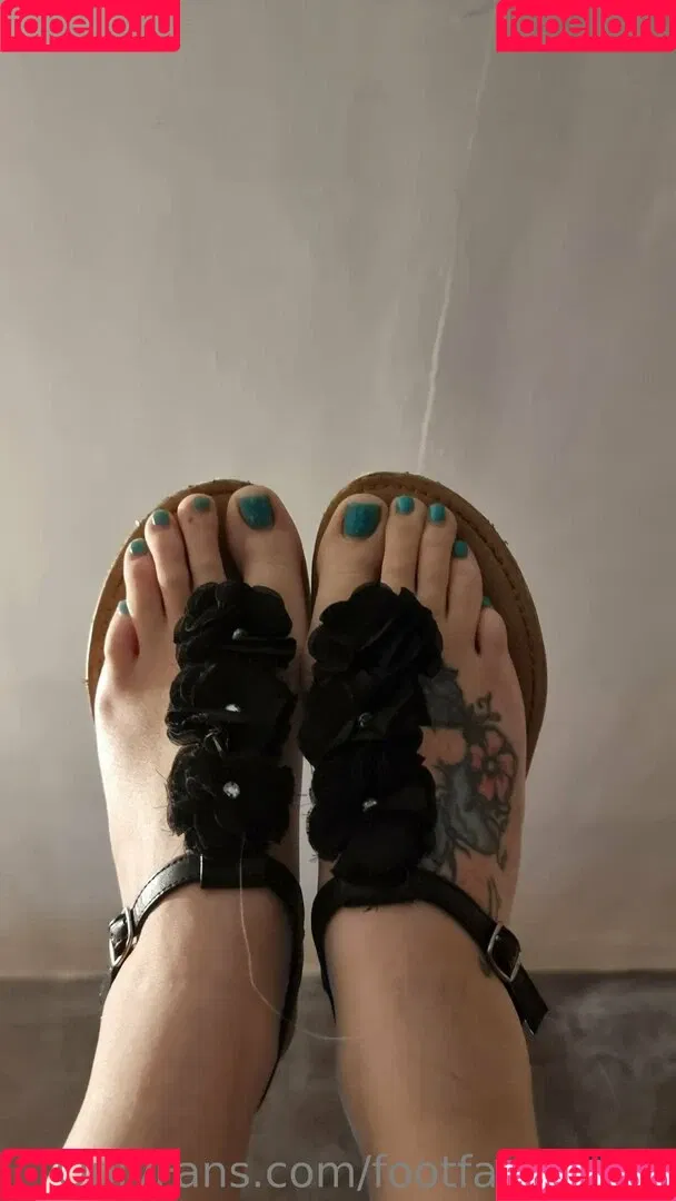 faoliu_10 / footfantasy35 Onlyfans Photo Gallery 