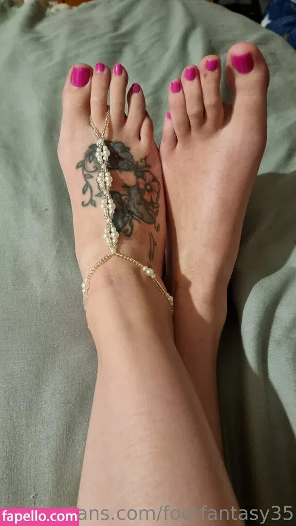 faoliu_10 / footfantasy35 Onlyfans Photo Gallery 