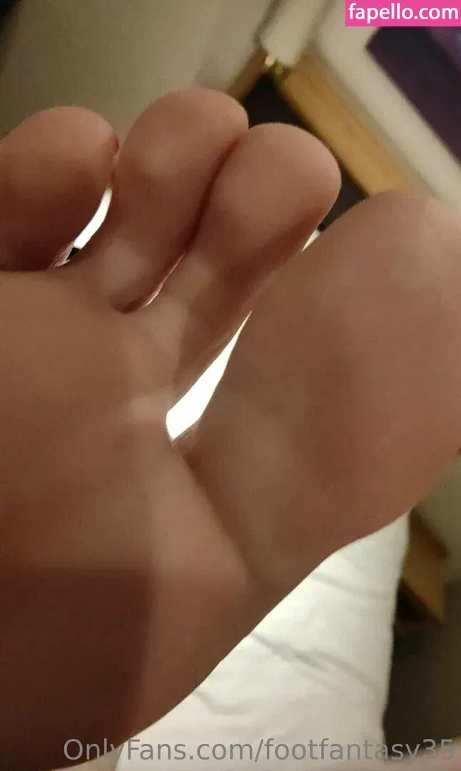 faoliu_10 / footfantasy35 Onlyfans Photo Gallery 