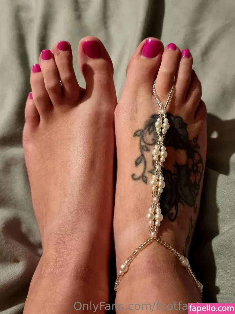faoliu_10 / footfantasy35 Onlyfans Photo Gallery 