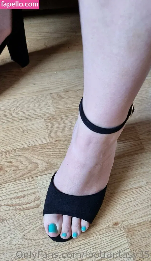 faoliu_10 / footfantasy35 Onlyfans Photo Gallery 