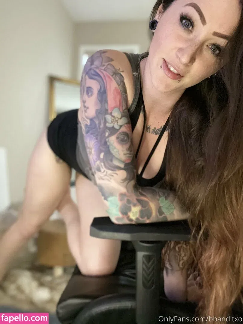 BBanditxo / Badlandbandit Onlyfans Photo Gallery 