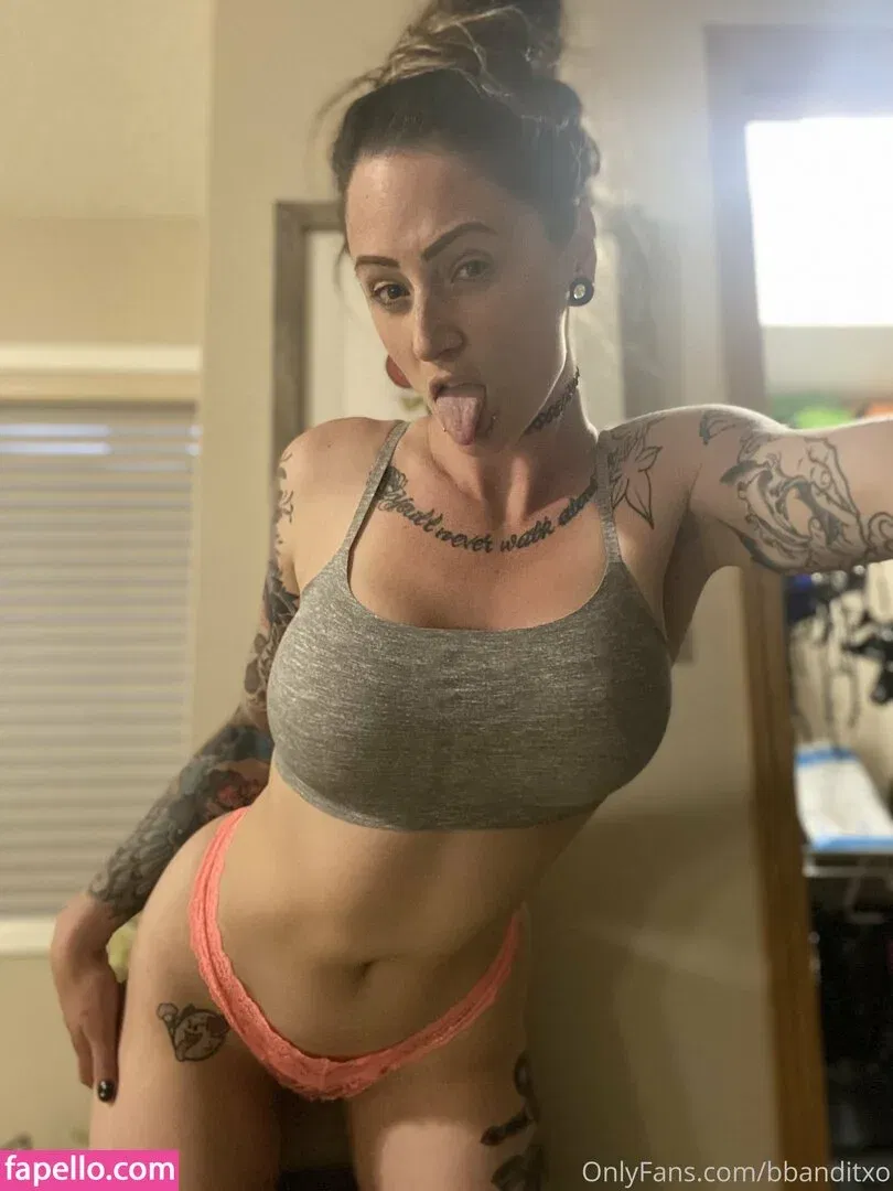 BBanditxo / Badlandbandit Onlyfans Photo Gallery 