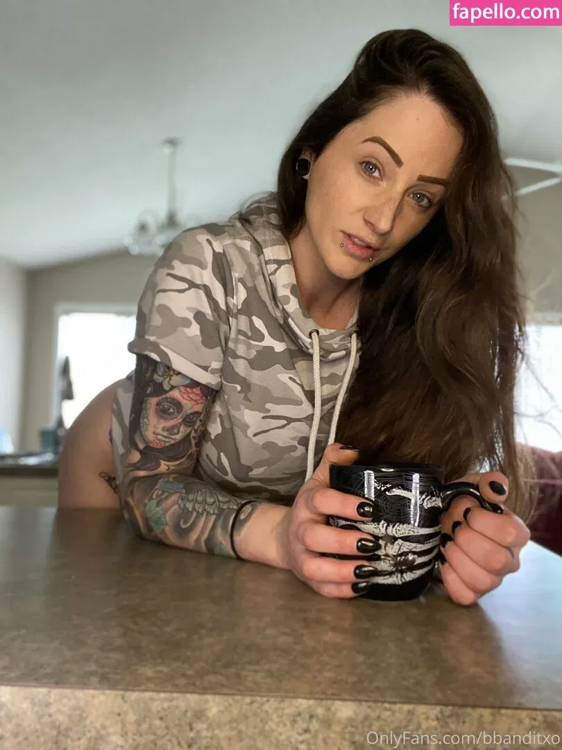 BBanditxo / Badlandbandit Onlyfans Photo Gallery 