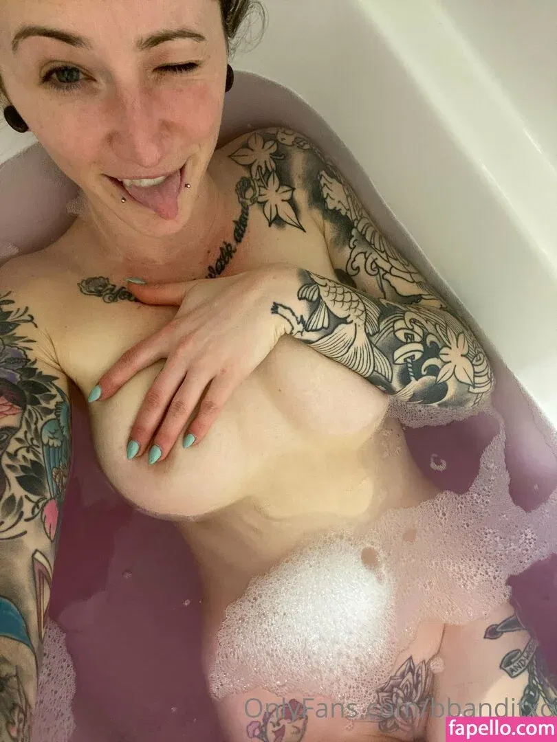 BBanditxo / Badlandbandit Onlyfans Photo Gallery 