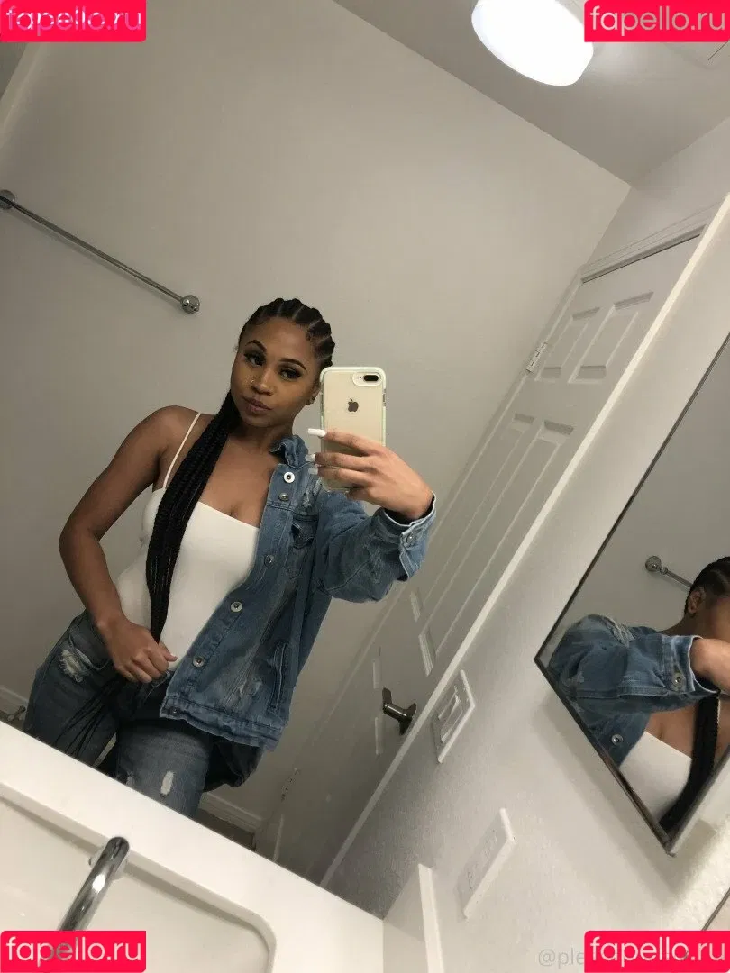 itsariaaofficial / officiallyariaa Onlyfans Photo Gallery 