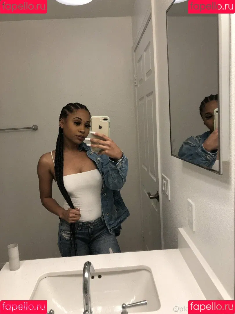 itsariaaofficial / officiallyariaa Onlyfans Photo Gallery 