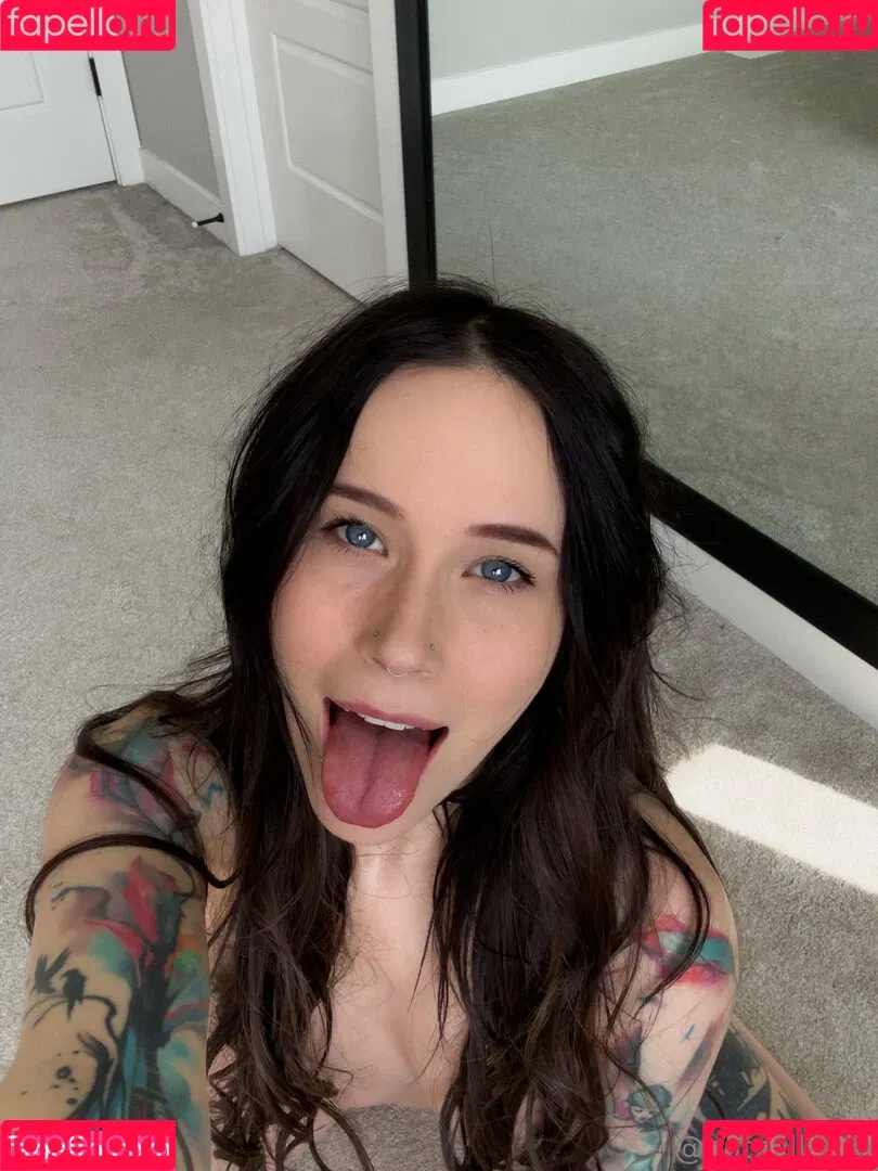 Catzilla / catziilla / cptamaziing Onlyfans Photo Gallery 