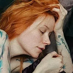 Catzilla / catziilla / cptamaziing Onlyfans Photo Gallery 