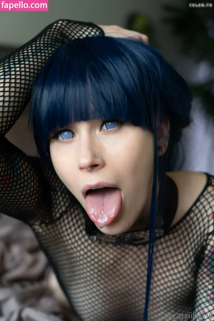 Catzilla / catziilla / cptamaziing Onlyfans Photo Gallery 
