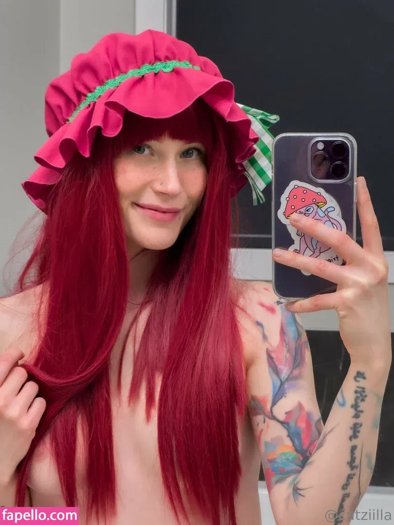 Catzilla / catziilla / cptamaziing Onlyfans Photo Gallery 