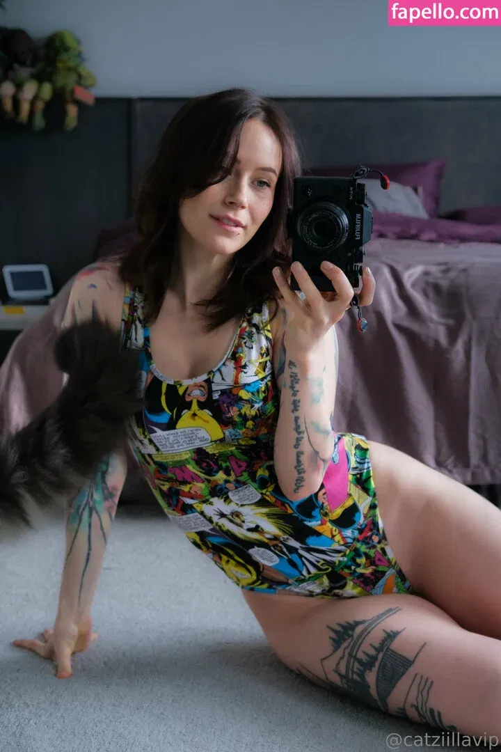 Catzilla / catziilla / cptamaziing Onlyfans Photo Gallery 