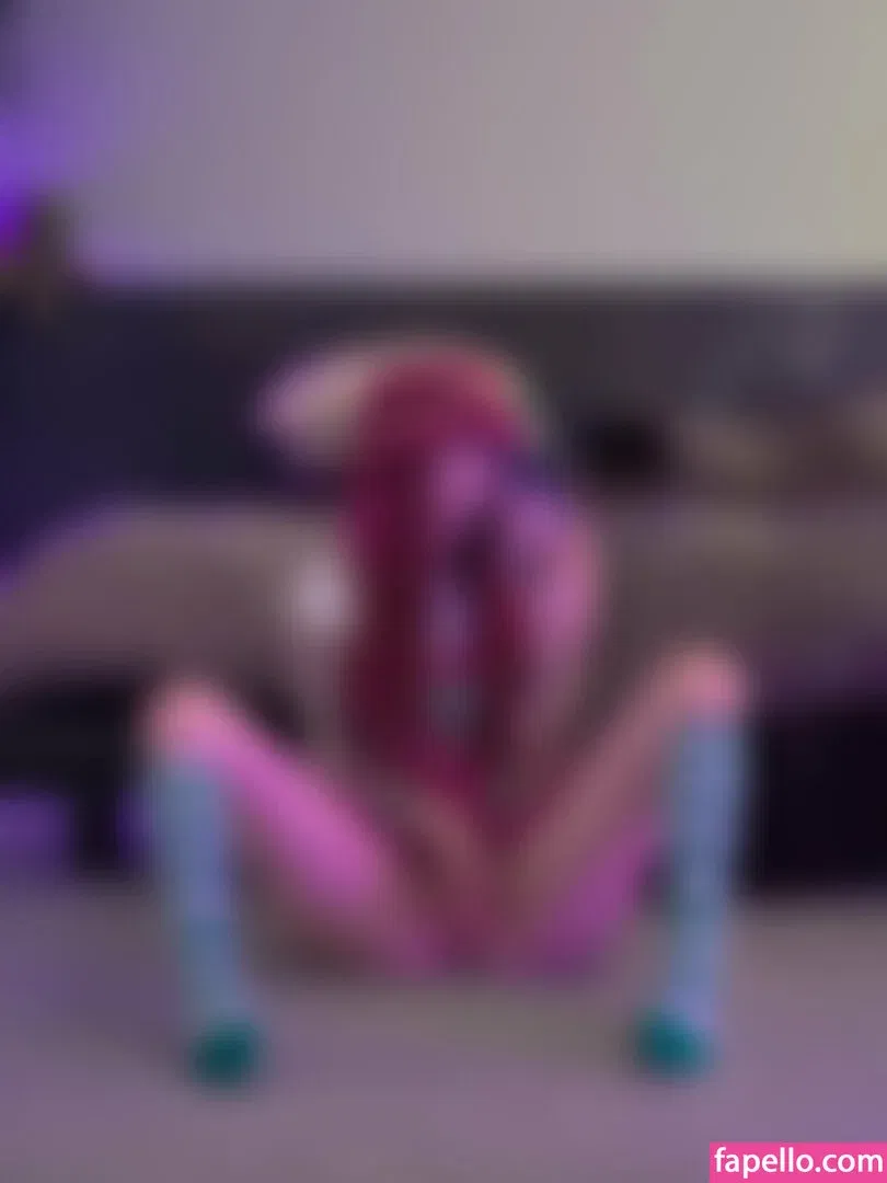 Catzilla / catziilla / cptamaziing Onlyfans Photo Gallery 