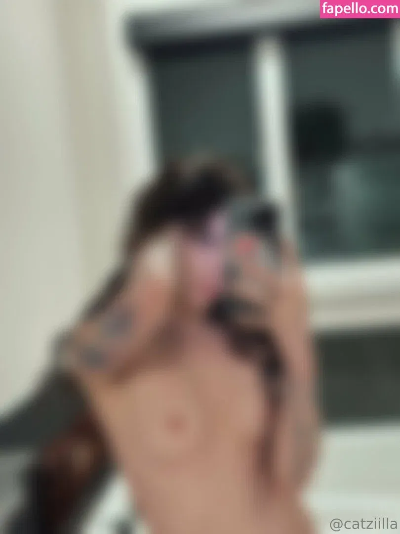 Catzilla / catziilla / cptamaziing Onlyfans Photo Gallery 