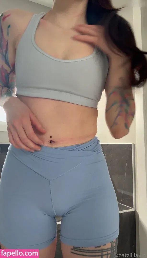 Catzilla / catziilla / cptamaziing Onlyfans Photo Gallery 