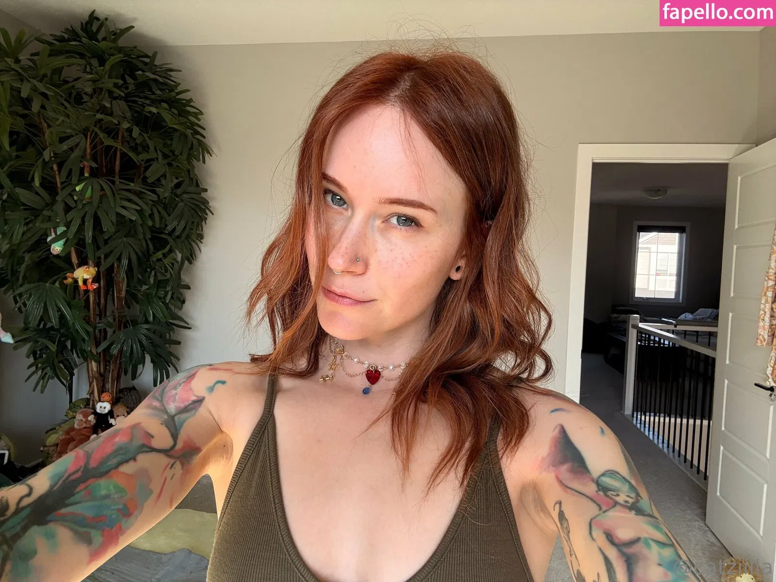 Catzilla / catziilla / cptamaziing Onlyfans Photo Gallery 