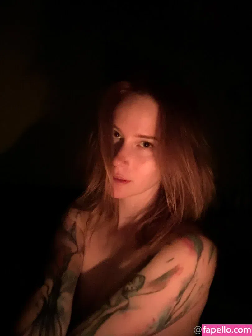 Catzilla / catziilla / cptamaziing Onlyfans Photo Gallery 