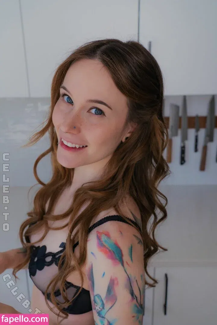 Catzilla / catziilla / cptamaziing Onlyfans Photo Gallery 