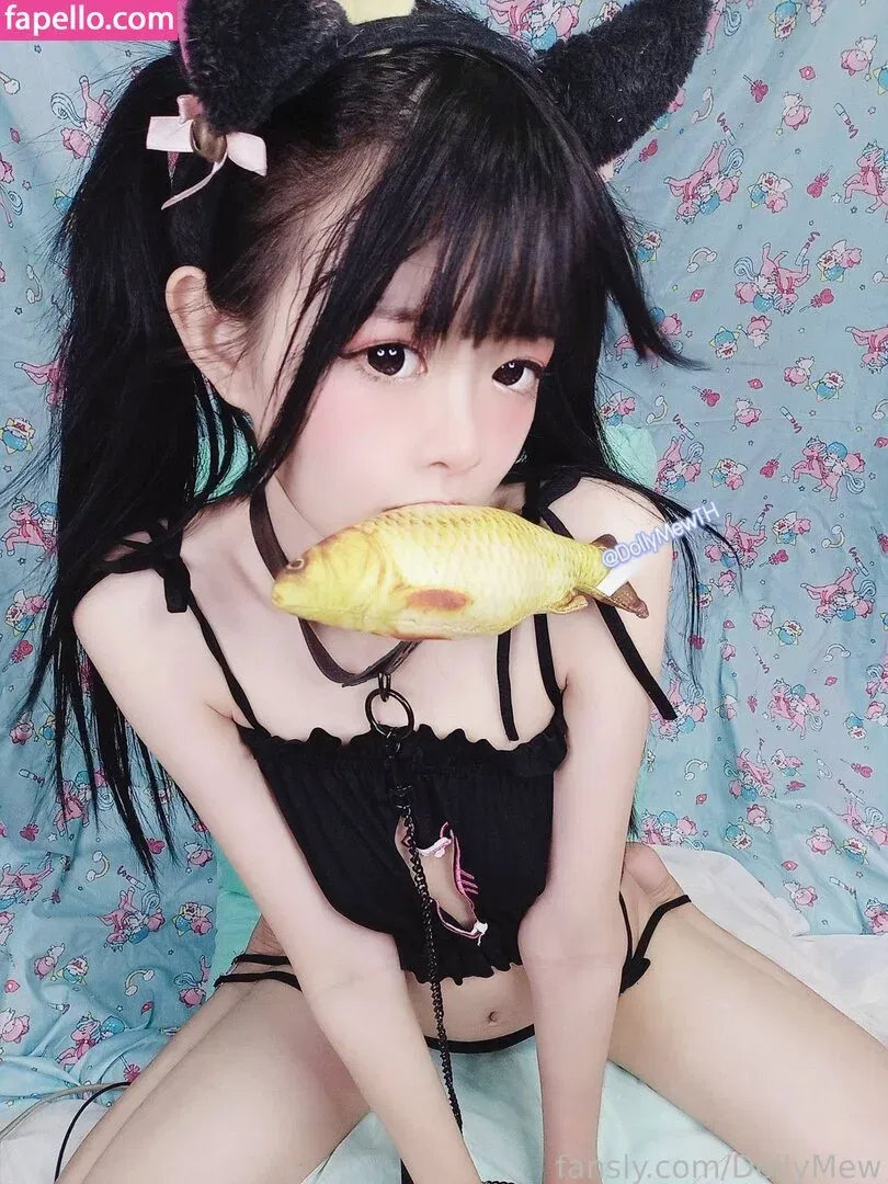 DollyMew / dollymewth / dollymewth2 Onlyfans Photo Gallery 