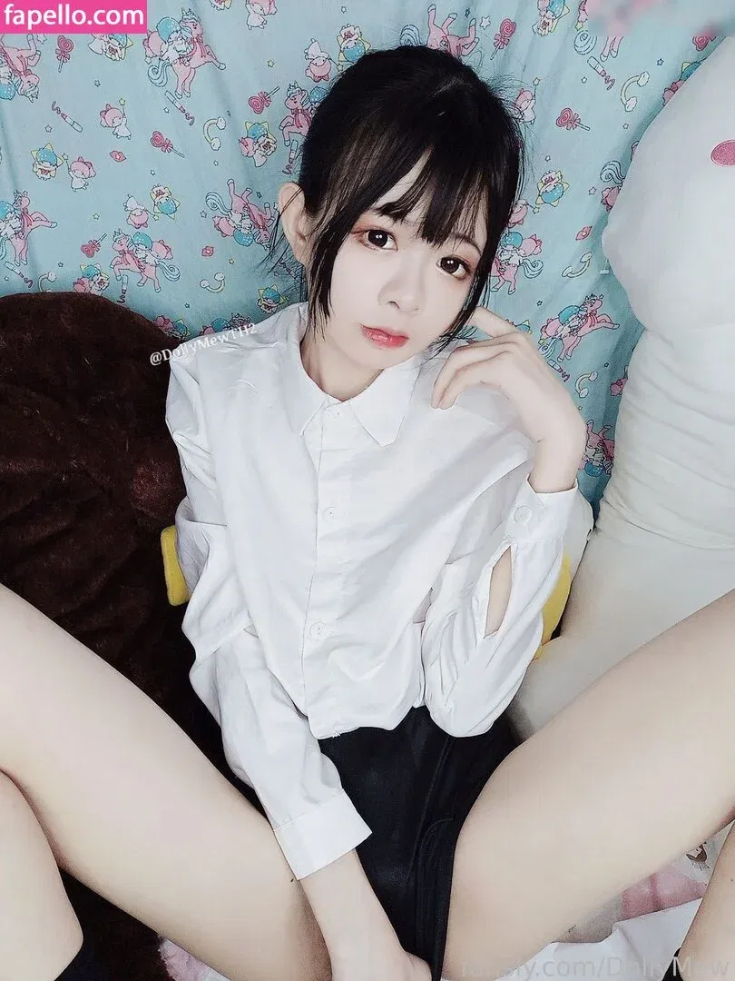 DollyMew / dollymewth / dollymewth2 Onlyfans Photo Gallery 