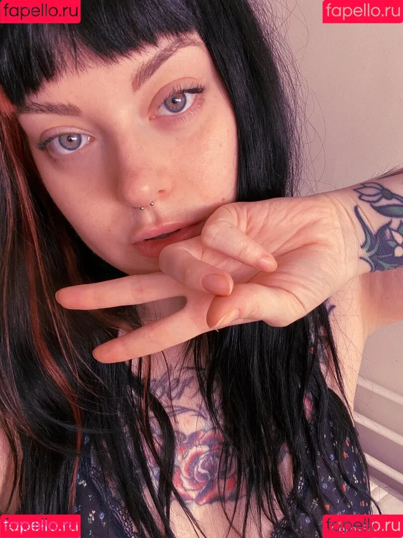 Ceres Suicide / ceres__suicide / ceressuicide Onlyfans Photo Gallery 