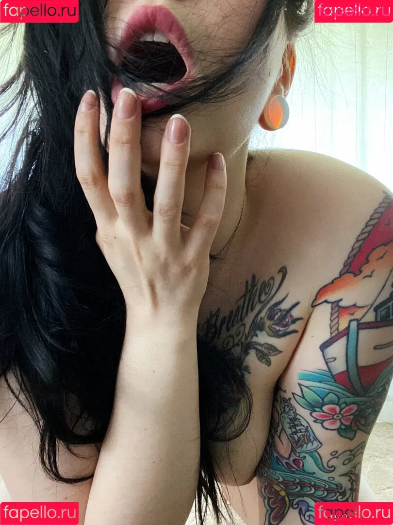 Ceres Suicide / ceres__suicide / ceressuicide Onlyfans Photo Gallery 