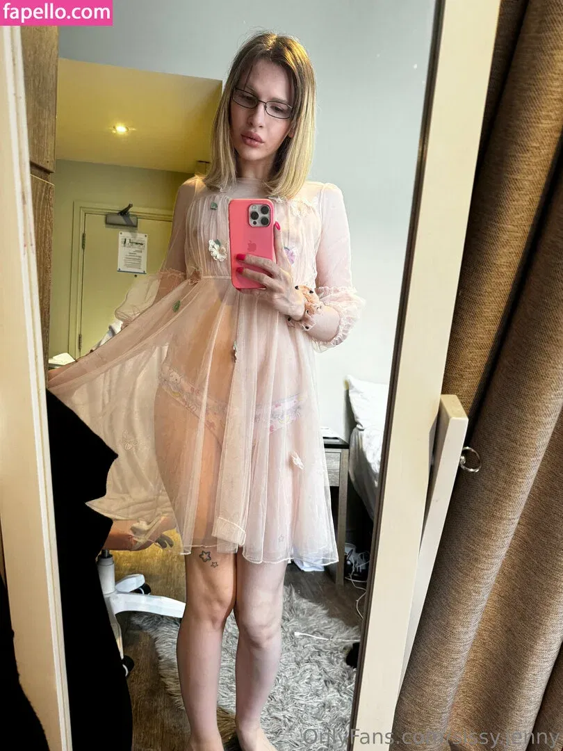 bimbo.jenny / jjbbeth Onlyfans Photo Gallery 