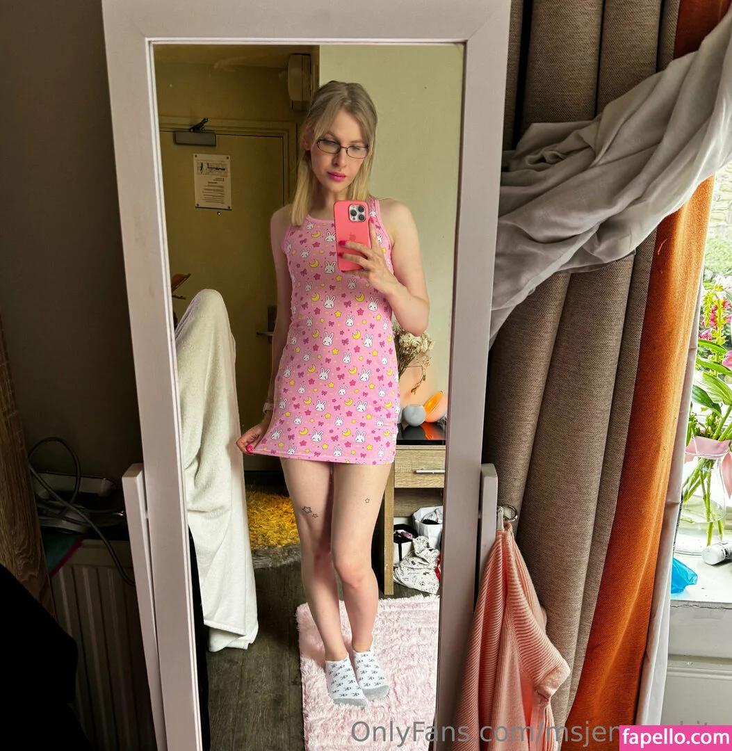 bimbo.jenny / jjbbeth Onlyfans Photo Gallery 