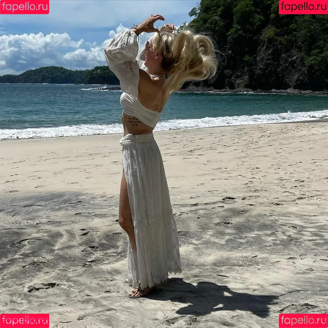 Charlotte Flair / WWE / charlottewwe Onlyfans Photo Gallery 