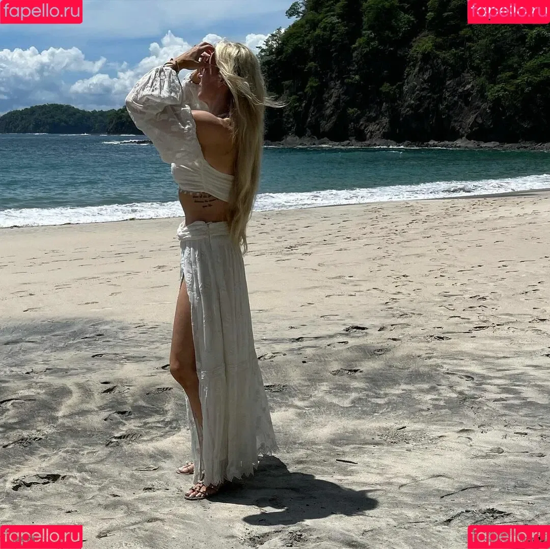 Charlotte Flair / WWE / charlottewwe Onlyfans Photo Gallery 
