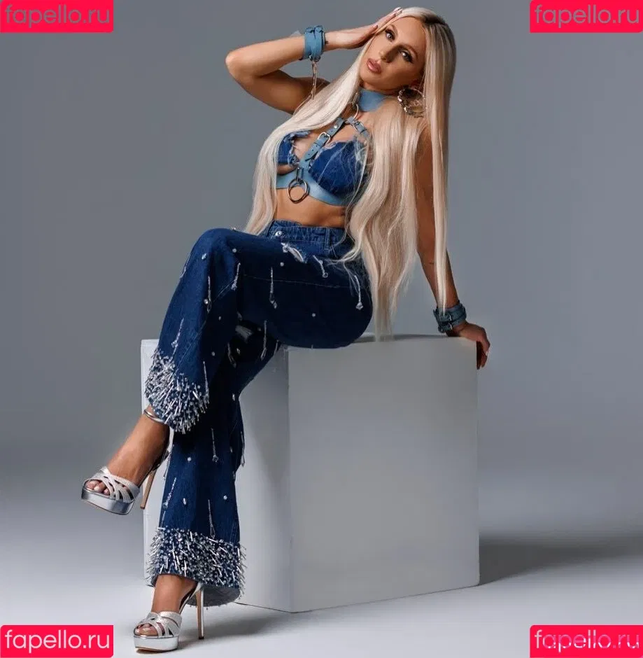 Charlotte Flair / WWE / charlottewwe Onlyfans Photo Gallery 