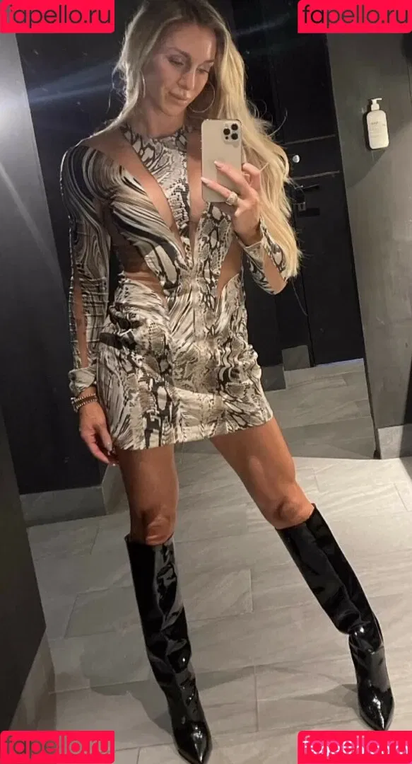 Charlotte Flair / WWE / charlottewwe Onlyfans Photo Gallery 