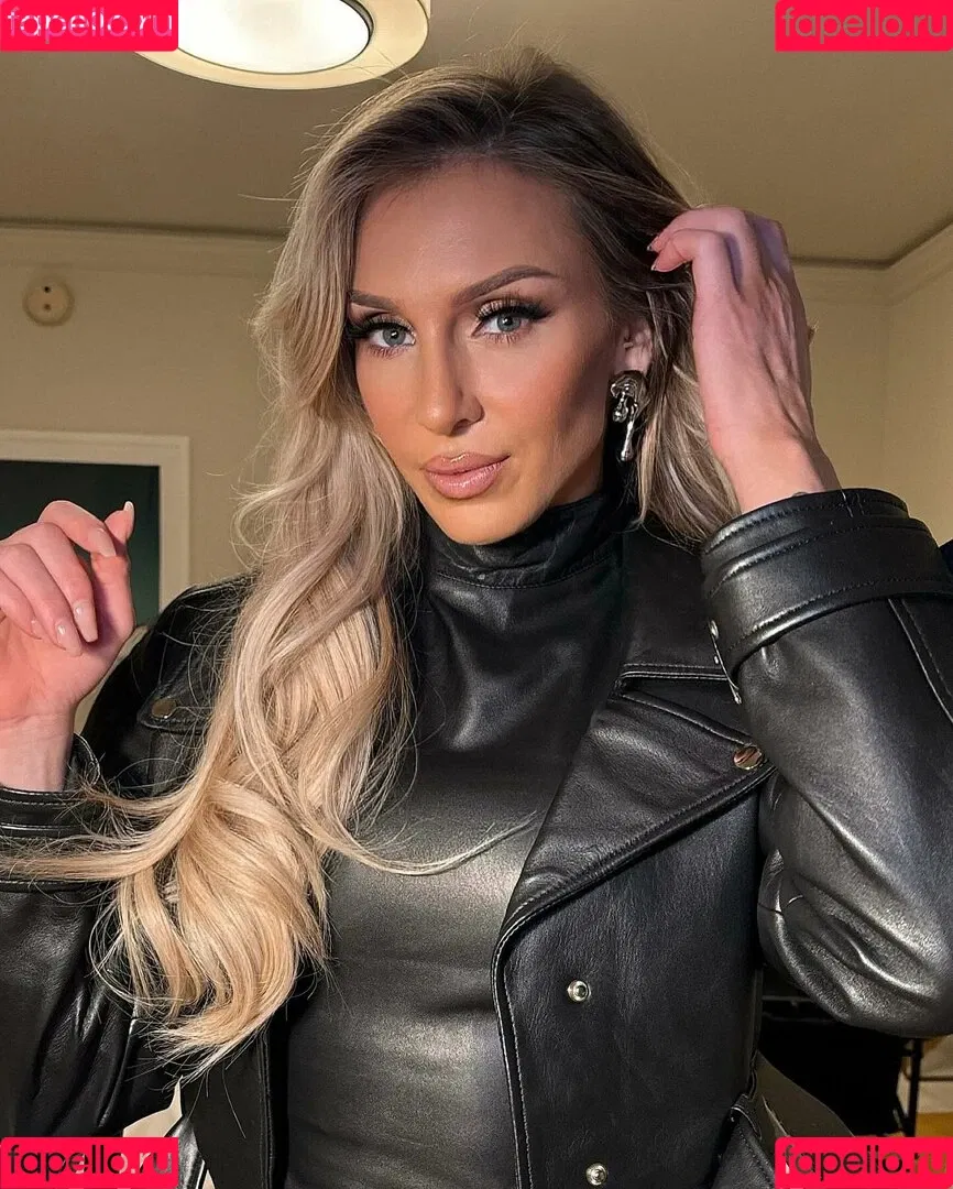 Charlotte Flair / WWE / charlottewwe Onlyfans Photo Gallery 