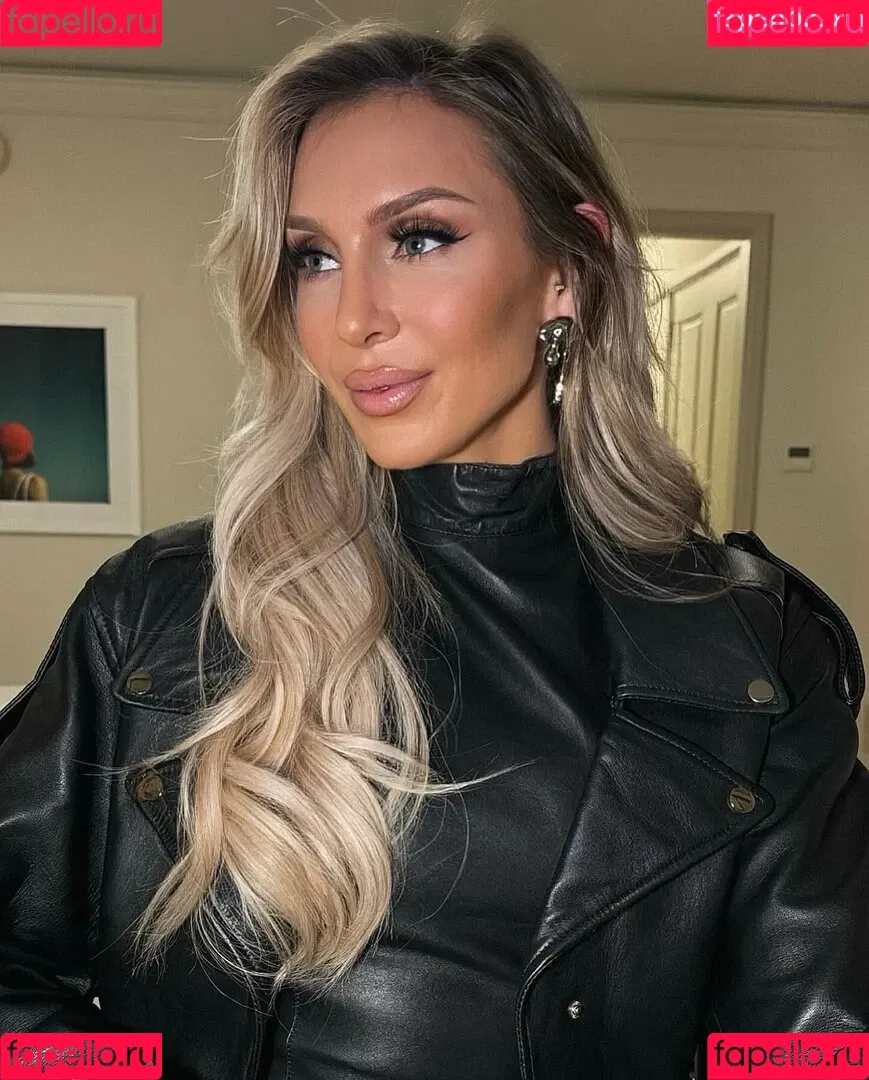 Charlotte Flair / WWE / charlottewwe Onlyfans Photo Gallery 