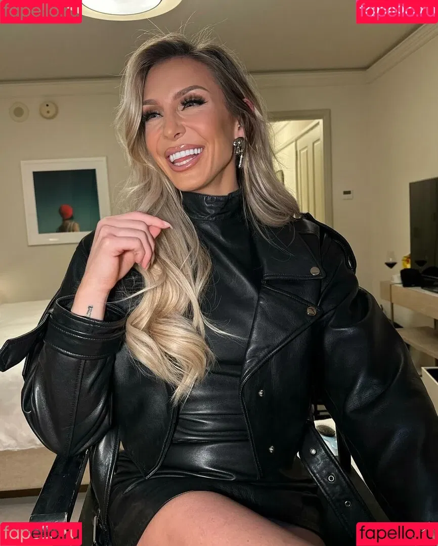 Charlotte Flair / WWE / charlottewwe Onlyfans Photo Gallery 