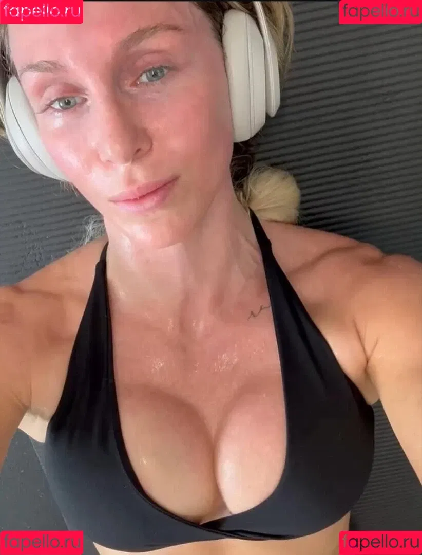 Charlotte Flair / WWE / charlottewwe Onlyfans Photo Gallery 