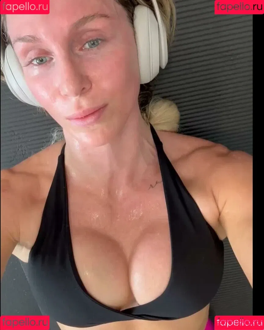 Charlotte Flair / WWE / charlottewwe Onlyfans Photo Gallery 