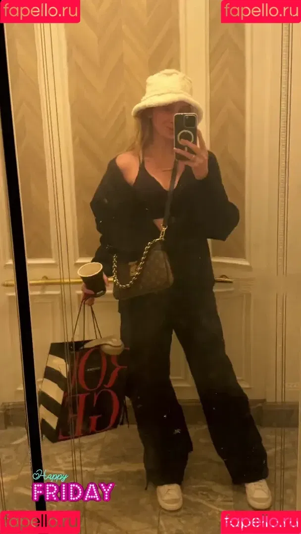 Charlotte Flair / WWE / charlottewwe Onlyfans Photo Gallery 