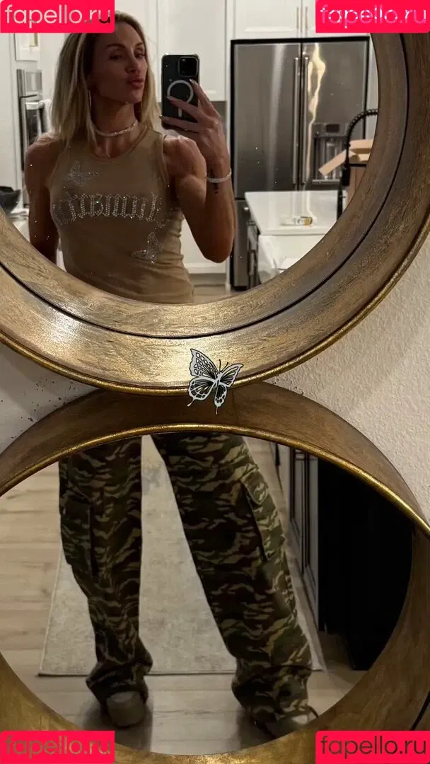 Charlotte Flair / WWE / charlottewwe Onlyfans Photo Gallery 
