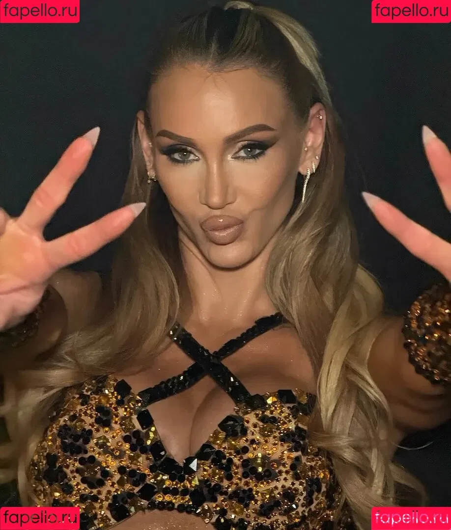 Charlotte Flair / WWE / charlottewwe Onlyfans Photo Gallery 