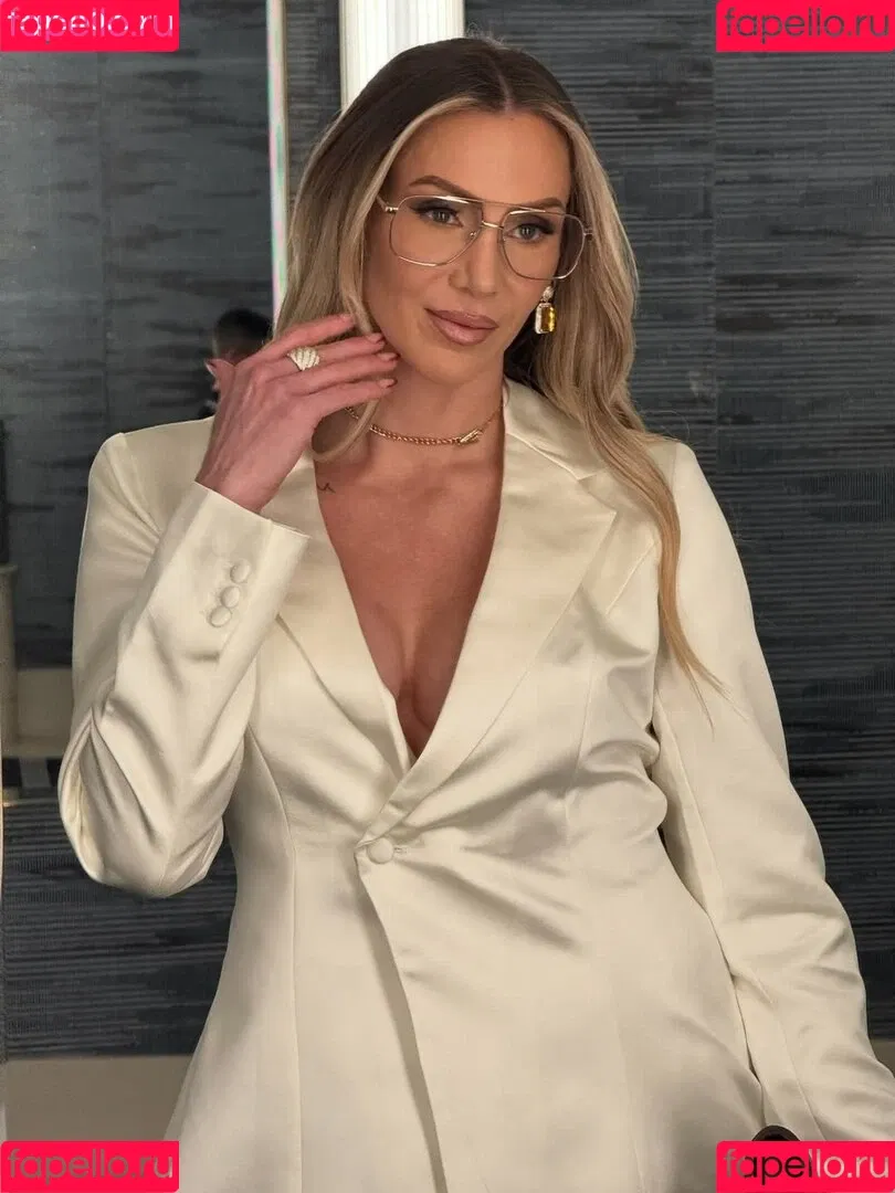 Charlotte Flair / WWE / charlottewwe Onlyfans Photo Gallery 