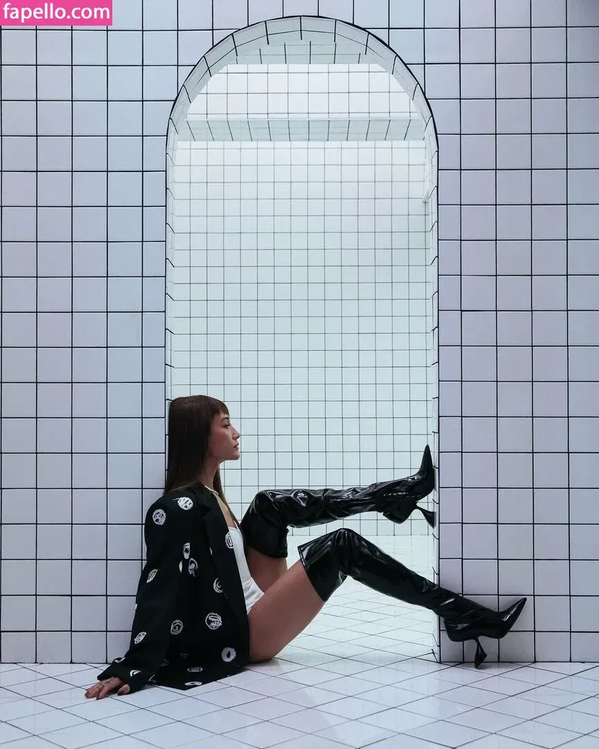 Maggie Q / maggieq Onlyfans Photo Gallery 