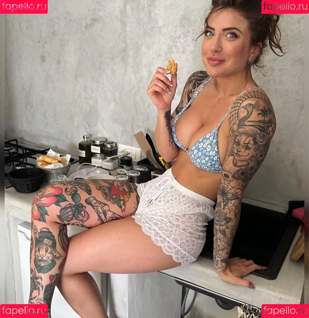 elisa.snippop Onlyfans Photo Gallery 