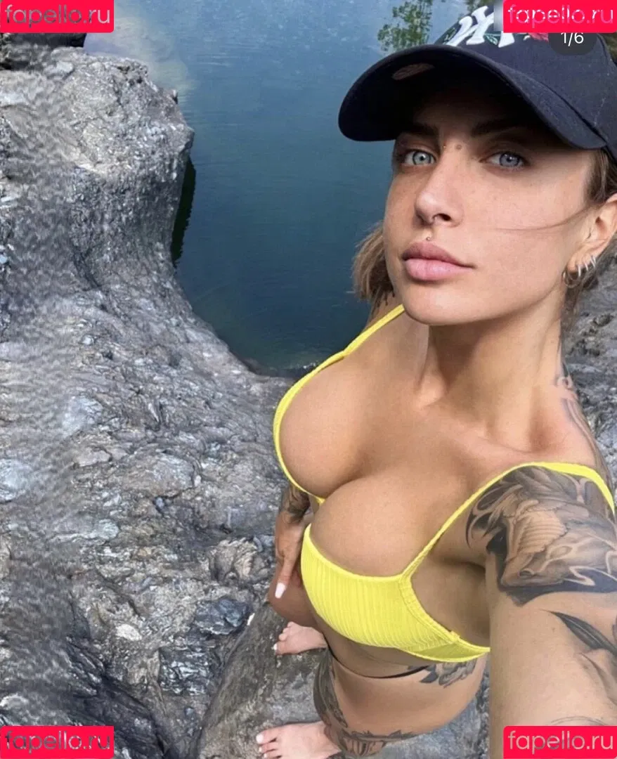 elisa.snippop Onlyfans Photo Gallery 